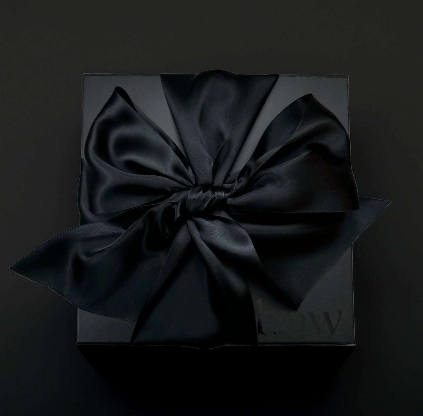 REGULAR bow Box, Crinkle Paper & Ribbon